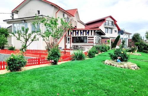 Navodari House | Lake View House