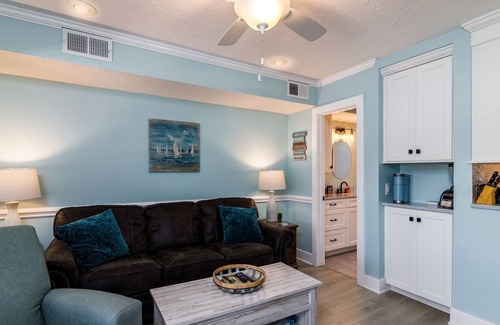 North Shore Condo | Lake View Landing - Amazing place to sit back and unwind!