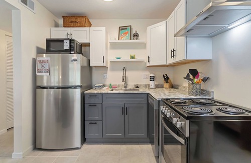 Bronston Condo | Lake View Links- Your Lake and Golf Retreat