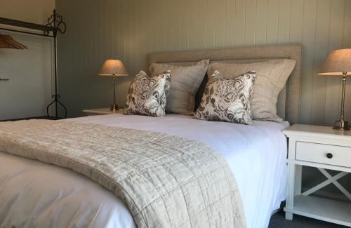 Jindabyne Villa | Lake View Lodge on Snowridge