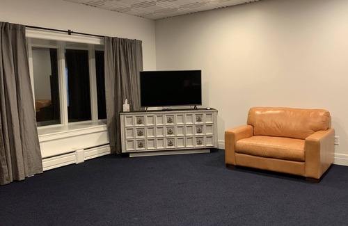 Hector Apartment | Lake view on wine wine trail and just 10 minutes to Watkins Glen