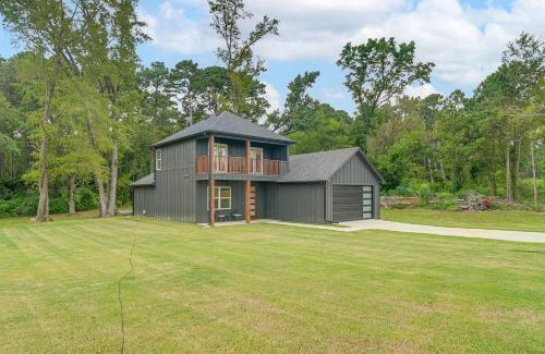 Lone Star House | Lake-View Retreat with Games and Yard in Daingerfield