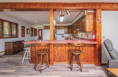 Thayerville Cabin | Lake View