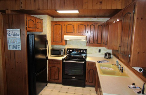 Chilton House | Lake Winnebago waterfront 3 bedroom Log home on a private lot with a great view!