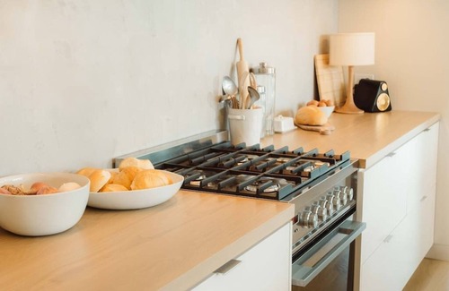 Oshkosh House | Lake Winnebago Waterfront Guest Home