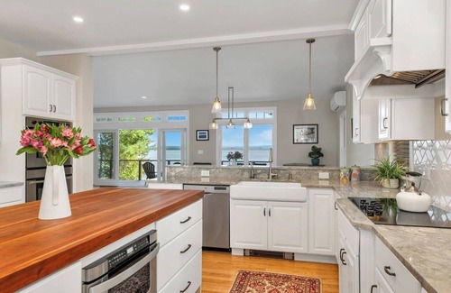 Gilford House | Lake Winnipesaukee Luxury Limited