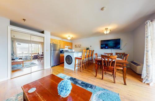 Gilford Apartment | Lake Winnipesaukee Retreat