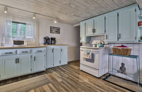 Lochmere Cabin | Lake Winnisquam Waterfront Camp Dog Friendly with Large Yard to Play!