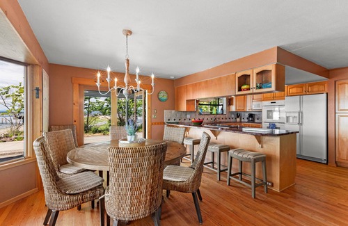 Lakebay House | Lakebay Waterfront