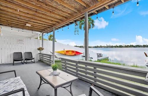 Hollywood House | Lakefront 3 Bdrm Ftl Beach & Hard Rock Casino