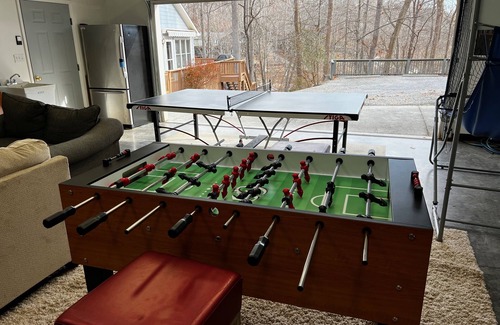 Moneta House | Lakefront 4BR, Private Dock, Fire Pit, Internet, Kayaks, game room, quiet coven