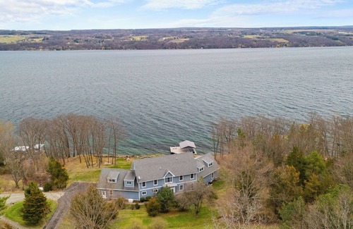 Valois House | Lakefront 6BR Retreat with Private Dock, Huge Deck & Epic Seneca Views