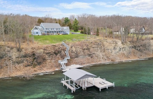 Valois House | Lakefront 6BR Retreat with Private Dock, Huge Deck & Epic Seneca Views