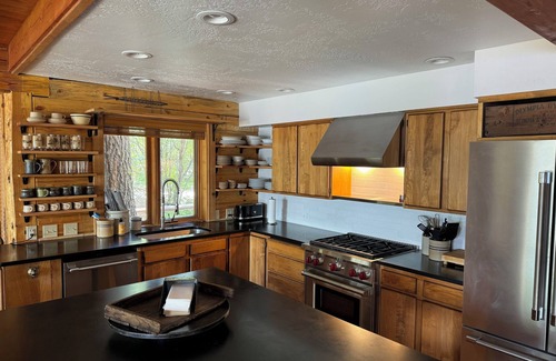 McCall Cabin | Lakefront Alpine Log Cabin with Private Dock on Payette Lake