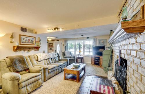 Gravois Mills House | Lakefront and Dog-Friendly Gem in Gravois Mills