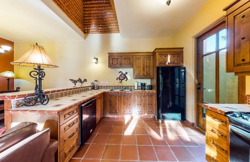 Nopolo House | Lakefront apartment with a terrace, lake/golf views, 3 shared pools, WiFi & AC