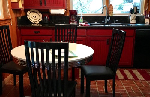 Lake Lure Cottage | LAKEFRONT - Bring Some Love to Lake Lure