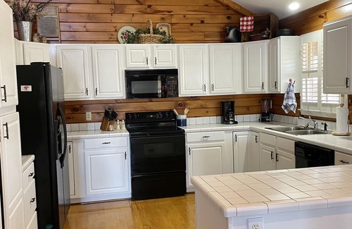 Six Mile Cabin | Lakefront Cabin on Keowee with Private Dock