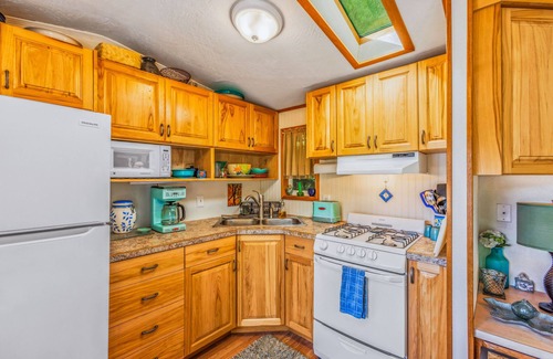Hoodsport Cabin | Lakefront Cabin. Private Dock. Spacious Deck.