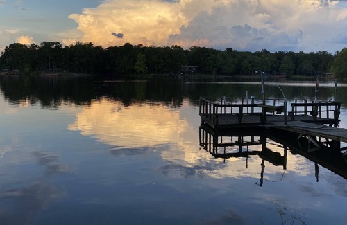 Coosa RV Rental | Lakefront Camping at its Finest