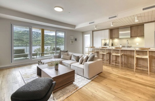 Mont-Tremblant Condo | Lakefront Condo near Tremblant Ski Resort Village! - 305 Lago