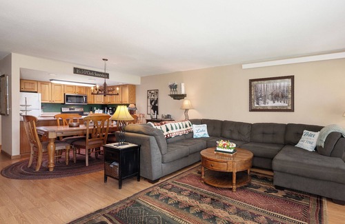 Grand Lake Condo | Lakefront Condo - Ground Floor - Fireplace + Two Patios - Ideal for Couples or Families