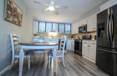 Holcomb House | Lakefront condo retreat on beautiful Canandaigua Lake! Updated, Clean & Spacious