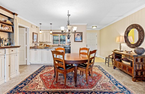Lake Toxaway Condo | Lakefront condo with easy access to swimming pool and tennis.