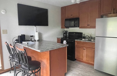 Osage Beach Condo | Lakefront Condo with Pool! Edge of the cove! NO STAIRS REQUIRED!