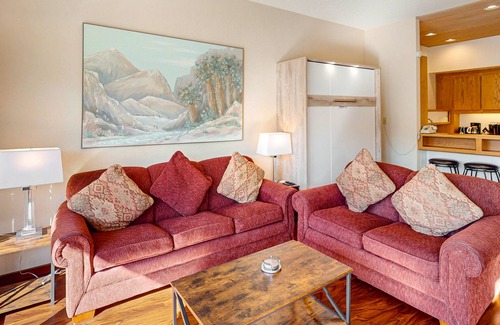 Chelan Condo | Lakefront condo with amazing views, pool, hot tub, beach access, and fireplace