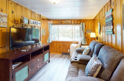 Shapleigh House | Lakefront cottage & bunkhouse with hot tub, game room, & fireplace - near skiing
