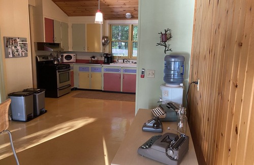 King Cottage | Lakefront Cottage - Chain O'Lakes, Sunset Lake