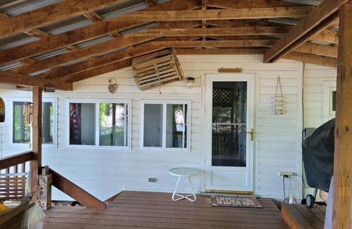Moravia Cabin | Lakefront Cottage in a small Cove on the Eastside of Owasco Lake