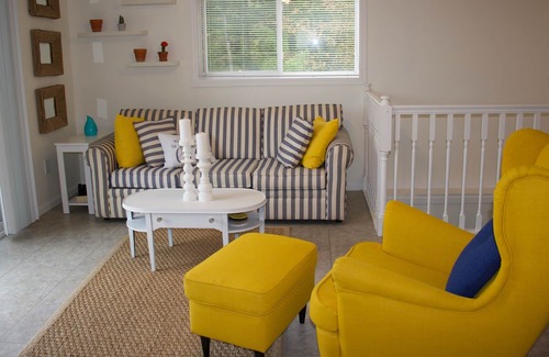 Newaygo House | Lakefront Cottage