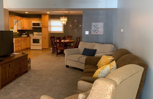 Henrico House | Lakefront Cottages -Sleeps 17 Shared sandy beach and dock area