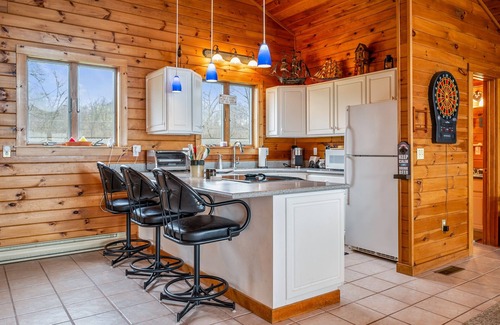 Geneva Cottage | Lakefront | Dock | Spacious Shoreline
