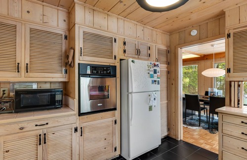 Land O Lakes House | Lakefront dog-friendly home & cottage with dock, sauna, Ping-Pong, fireplace