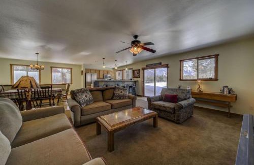 Donnelly House | Lakefront Escape by Casago McCall - Donerightmanagement