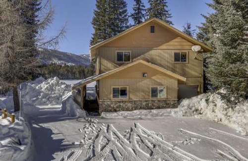 Donnelly House | Lakefront Escape by Casago McCall - Donerightmanagement