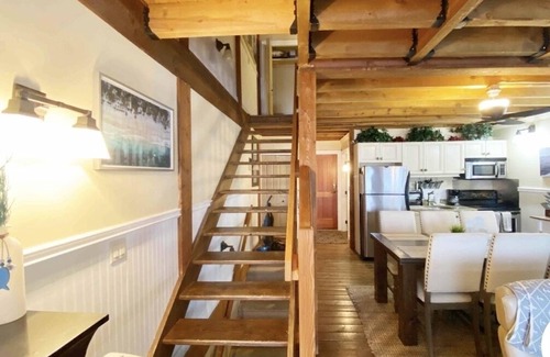 Central Okanagan Cottage | Lakefront family Cottage Available 2024 outdoor space and Private Buoy