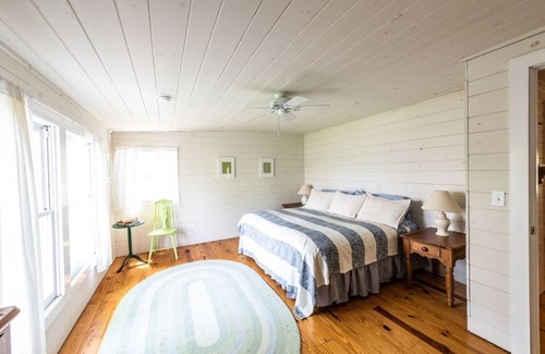 North Lake George House | Lakefront family friendly getaway on Northern Lake George