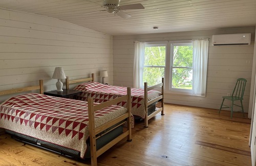 North Lake George House | Lakefront family friendly getaway on Northern Lake George
