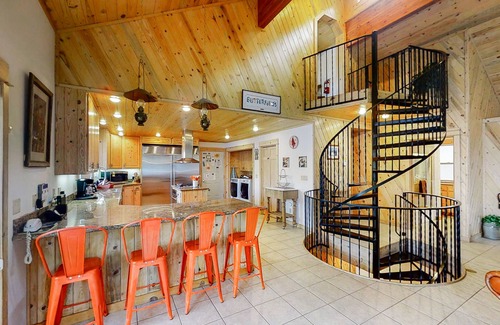 Joseph House | Lakefront family home with private dock, great lake view & deck