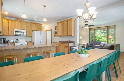 Whitehall House | Lakefront Family Retreat w/kayaks, near Lake MI!