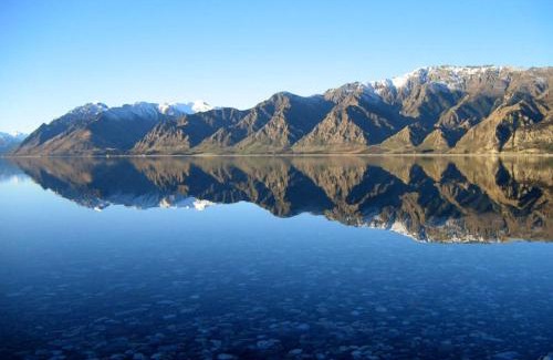 Lake Hawea House | Lakefront Fantail Cottage Lake Hawea, Wanaka