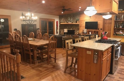 Blairsville House | Lakefront Gem, Mtn views, dock + HOT TUB