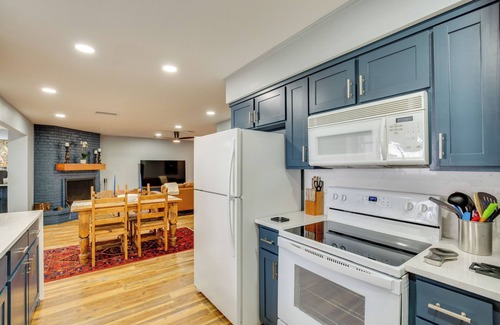 Gun Barrel City House | Lakefront Gem w/Dock & Game Room in Cedar Creek