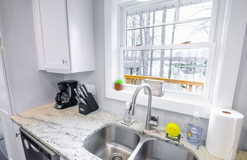 Lake of the Woods House | ❖ Lakefront Getaway | Close to DC | Near Winery ❖