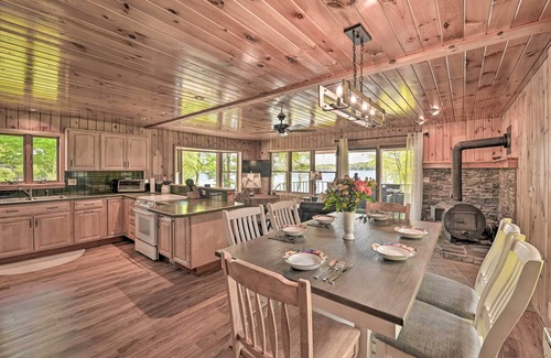 Gloversville House | Lakefront Gloversville Home w/Beach + Dock!