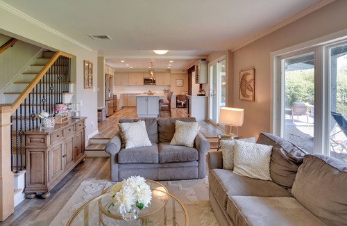 Gloversville House | Lakefront Gloversville Getaway w/Beach & Dock!